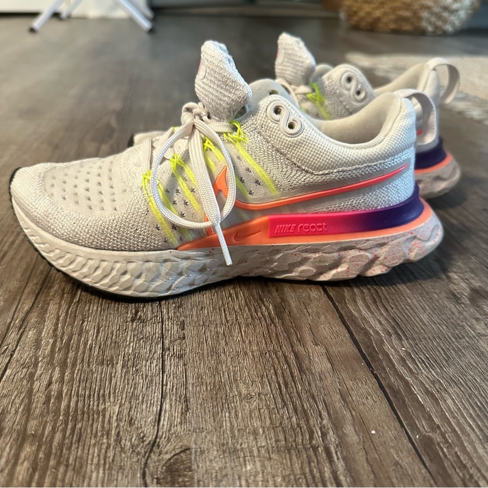 Womens Nike React Infiniti Flyknit Running Shoes